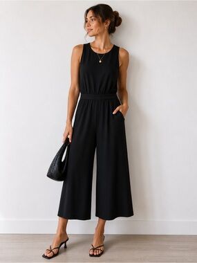 Babaton by Aritzia Black Sleeveless Wide Leg Cropped Jumpsuit Size 6